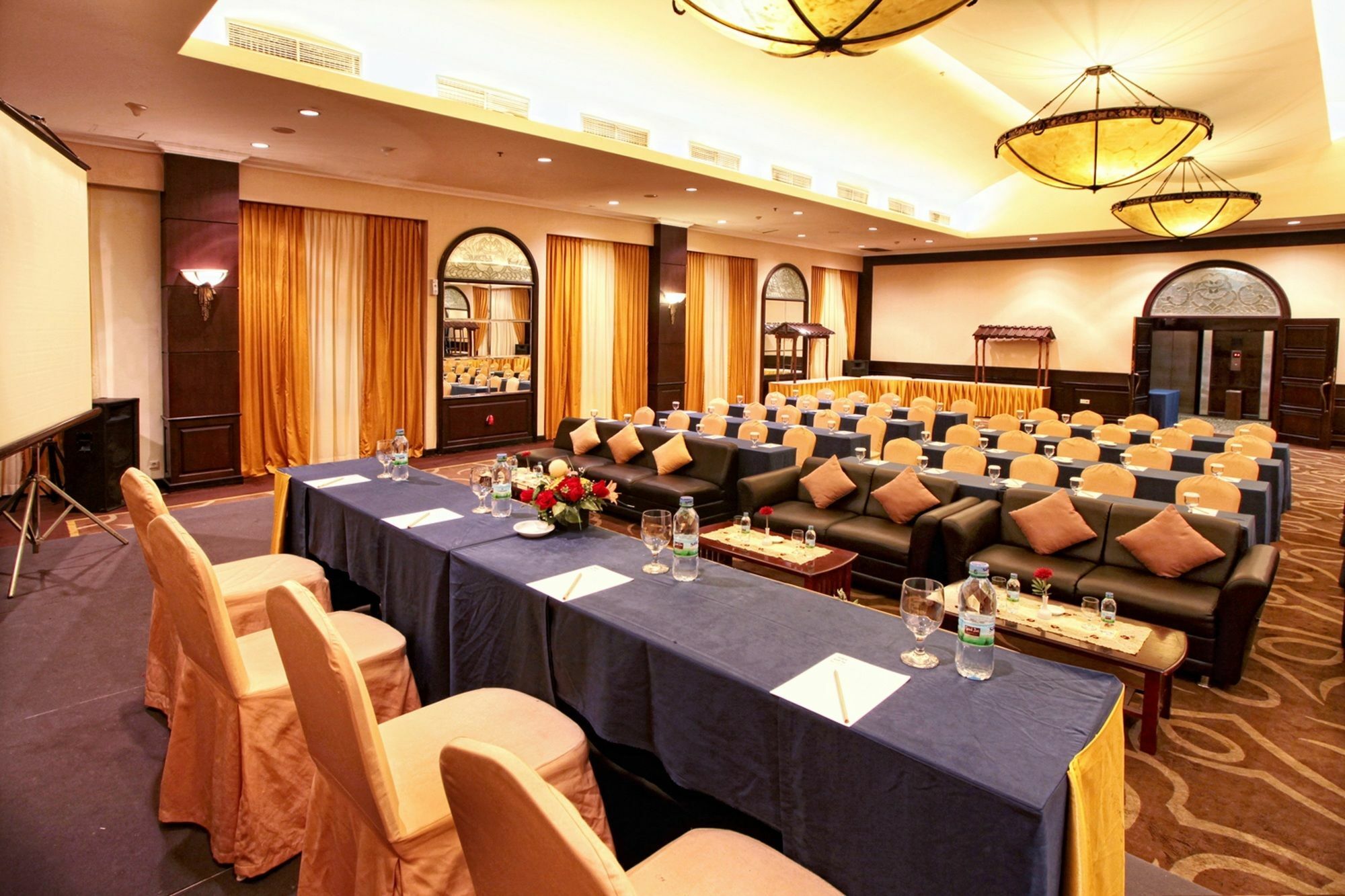 Grand Zuri Pekanbaru Zewnętrze zdjęcie